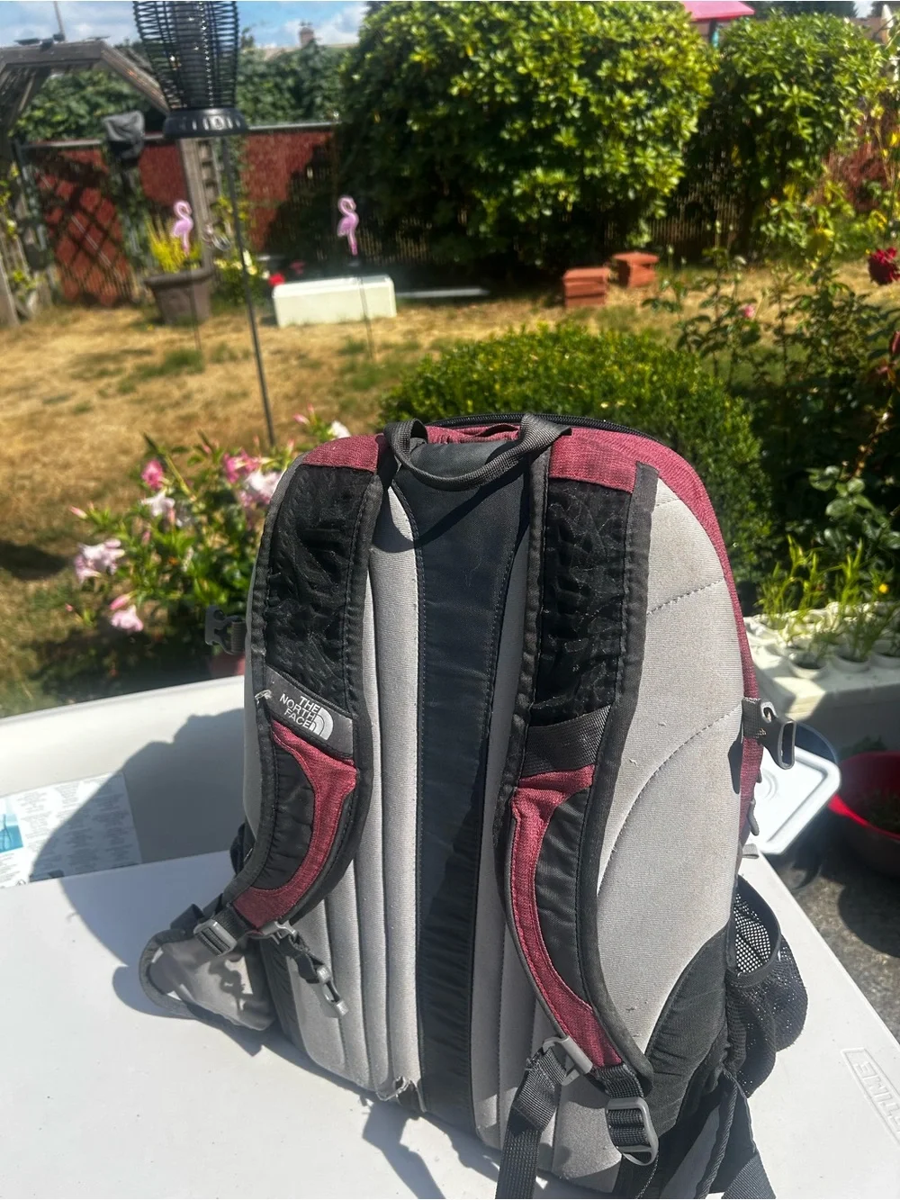 The North Face compact men’s